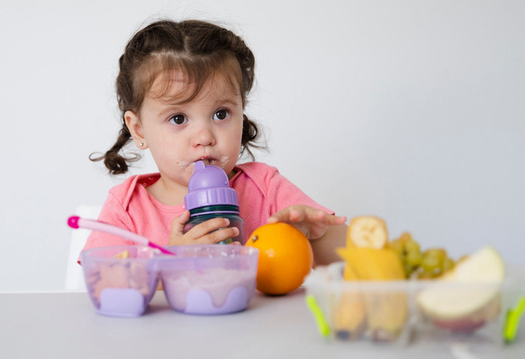 Rekomendasi dan Cara Memilih Botol Minum Bayi yang Tepat untuk Si Kecil